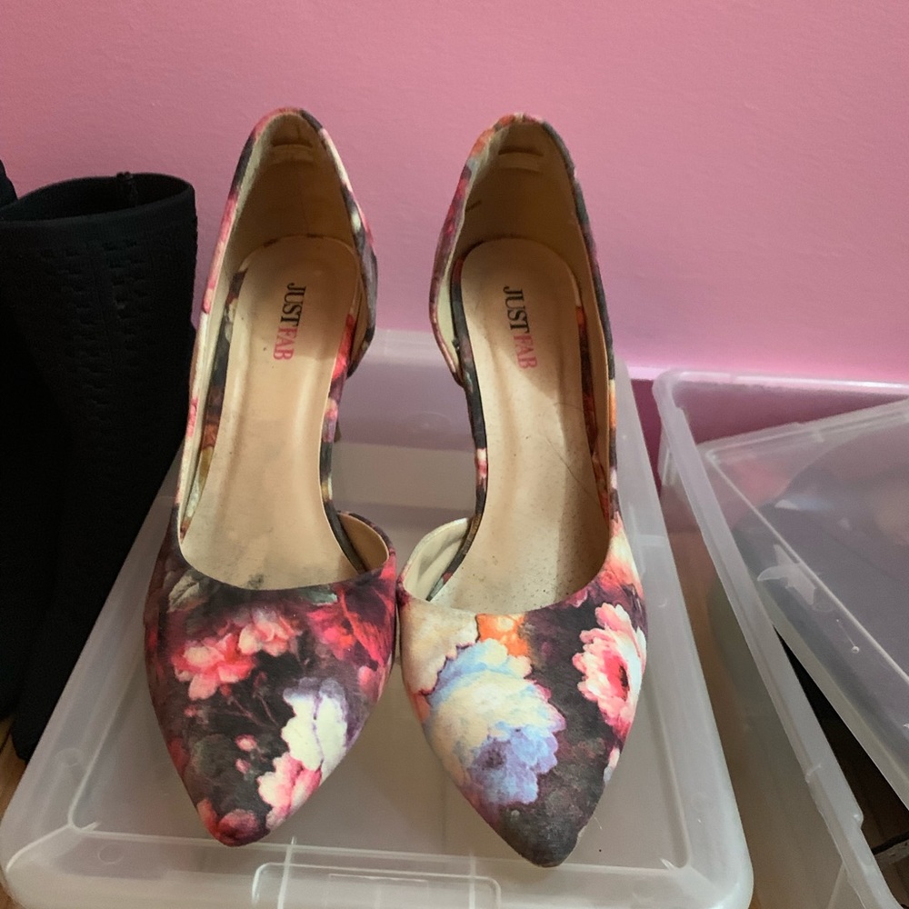 Shoes - Picture 3 of 3